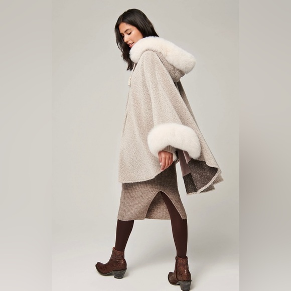 Skye Hooded Alpaca Wool-Blend Cape with Fur Trim - Picture 3 of 10